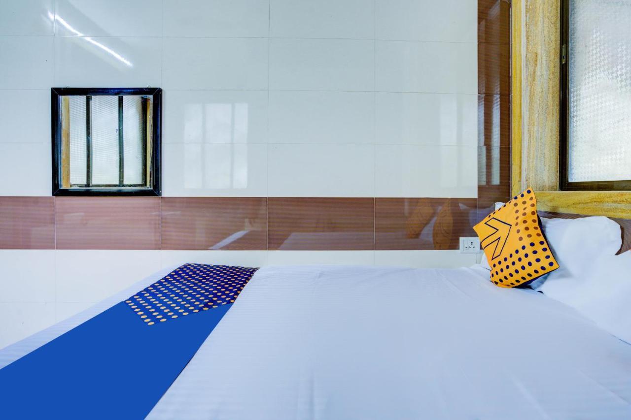 كولاد Spot On 63917 Hotel Dolphin Garden المظهر الخارجي الصورة