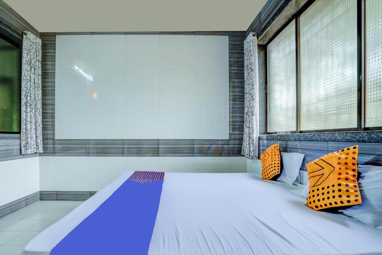 كولاد Spot On 63917 Hotel Dolphin Garden المظهر الخارجي الصورة